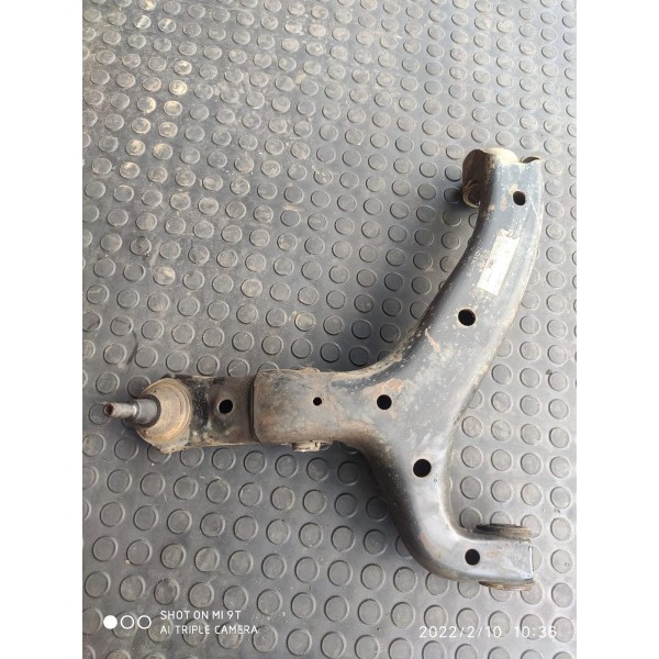 Balanca Bandeja Amarok Dianteira Esquerda Inf 2h0407152a