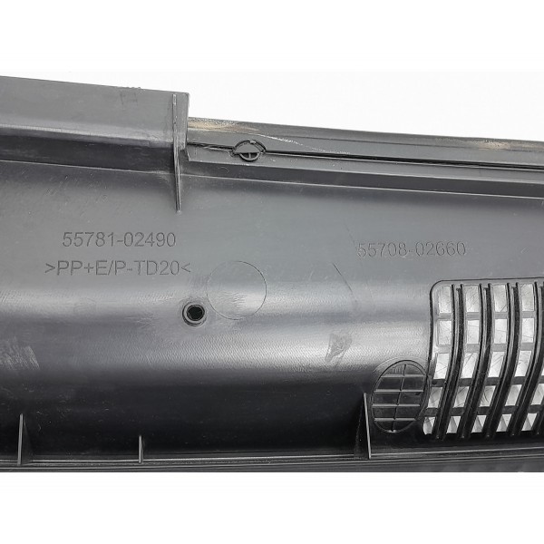 Grade Parabrisa Corolla 2015/2018 5578102490 Preto Central Parabrisa