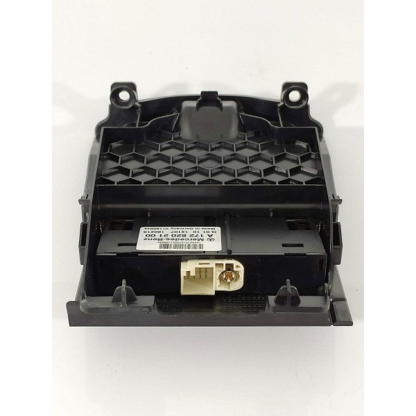 Entrada Usb Mercedes Gla 200 250 2015 2019 2020 A1728202100 Preto