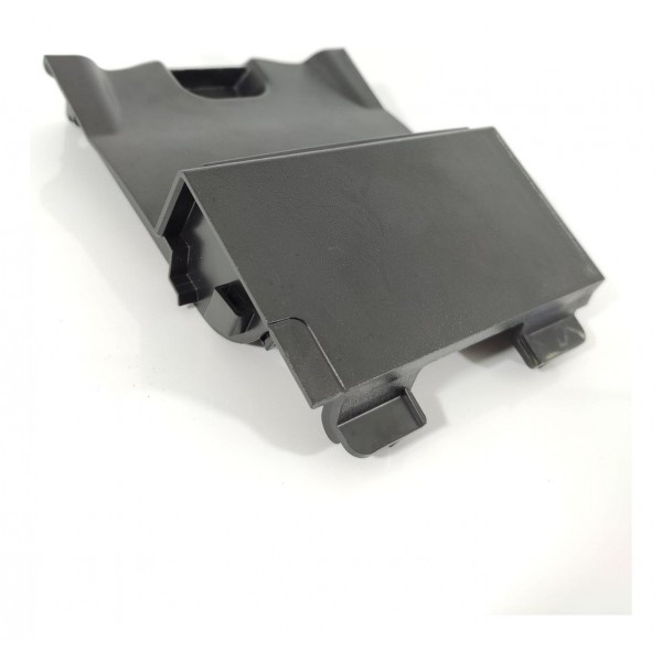 Entrada Usb Mercedes Gla 200 250 2015 2019 2020 A1728202100 Preto