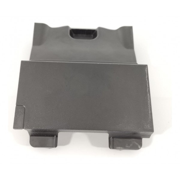 Entrada Usb Mercedes Gla 200 250 2015 2019 2020 A1728202100 Preto