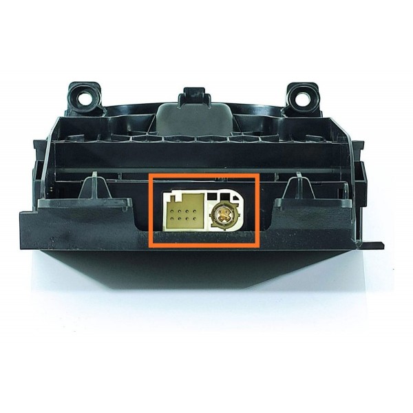 Entrada Usb Mercedes Gla 200 250 2015 2019 2020 A1728202100 Preto