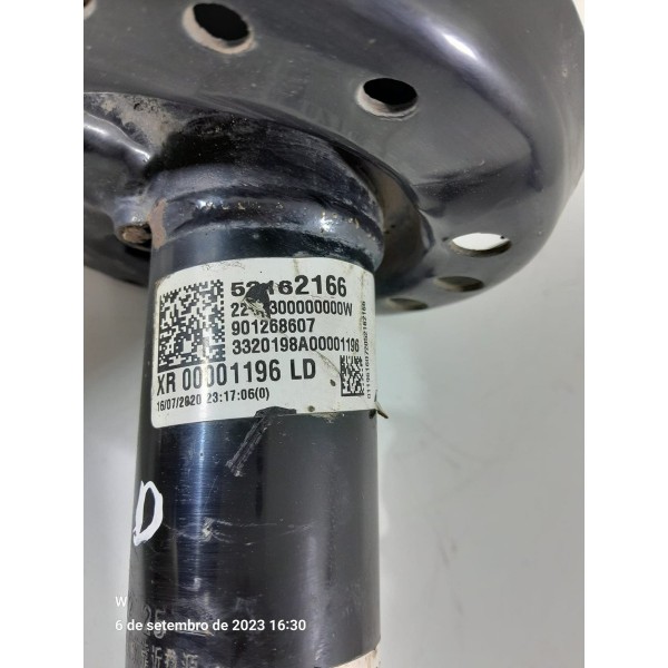 Torre Telescopio Tracker Dianteira Direita 2020/2024