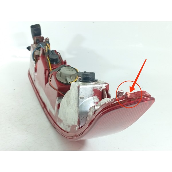 Lanterna Parachoque Audi Q5 Esquerda 2009/2015 Det 8r0945095 Esquerdo/motorista Vermelho