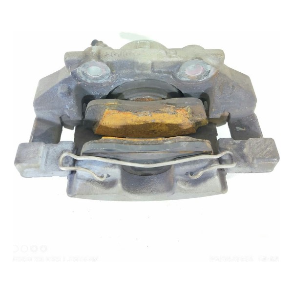 Pinça Peugeot 2008 208 Dianteira Esquerda 2020/2024 Original