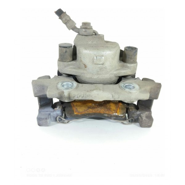 Pinça Peugeot 2008 208 Dianteira Esquerda 2020/2024 Original