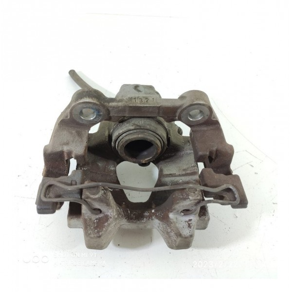 Pinca Mercedes C180 C200 Traseira Esquerda 2009 2011 2014