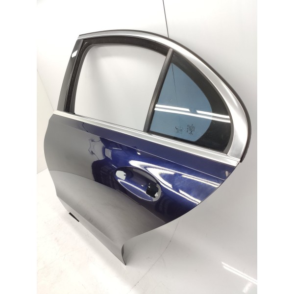 Porta Mercedes Benz C200 C300 Traseira Esq 2022/2025 Lisa Traseira Esquerda Azul-claro
