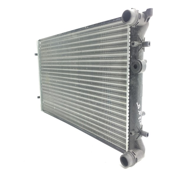 Radiador Volkswagen Bora Golf 2.0 1997/2006 1j0121253p