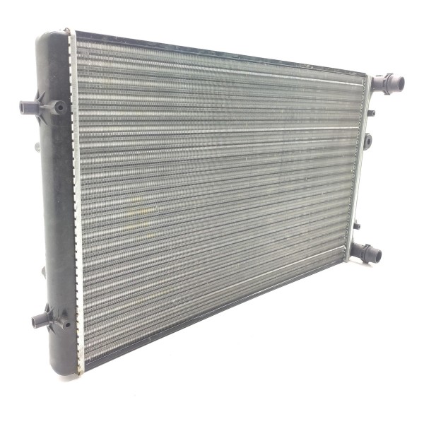 Radiador Volkswagen Bora Golf 2.0 1997/2006 1j0121253p