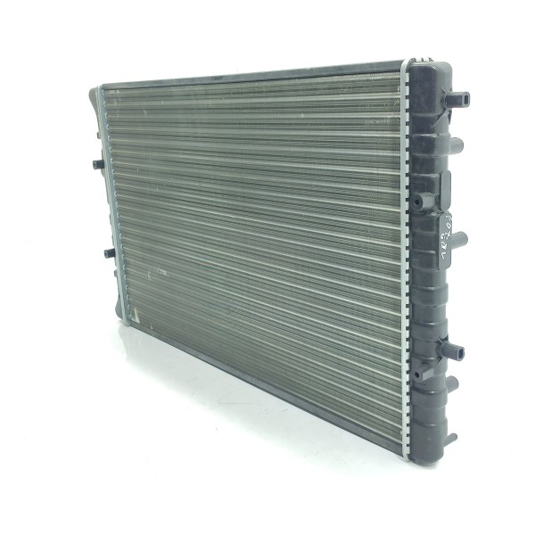 Radiador Volkswagen Voyage Saveiro 1.6 2008/2016 Rmm698001m