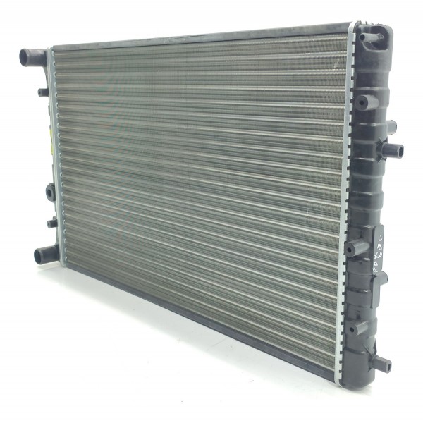 Radiador Volkswagen Voyage Saveiro 1.6 2008/2016 Rmm698001m