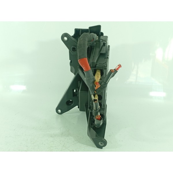 Caixa Fusiveis Bateria Mercedes C200 2022/25 Det A2065409801