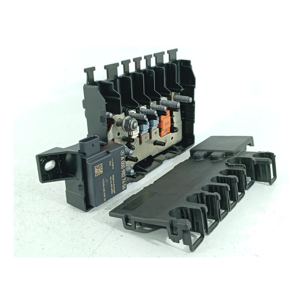 Caixa Fusiveis Mercedes C200 C300 2022/2025 A0009827406