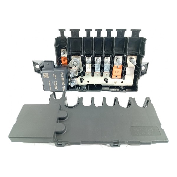 Caixa Fusiveis Mercedes C200 C300 2022/2025 A0009827406