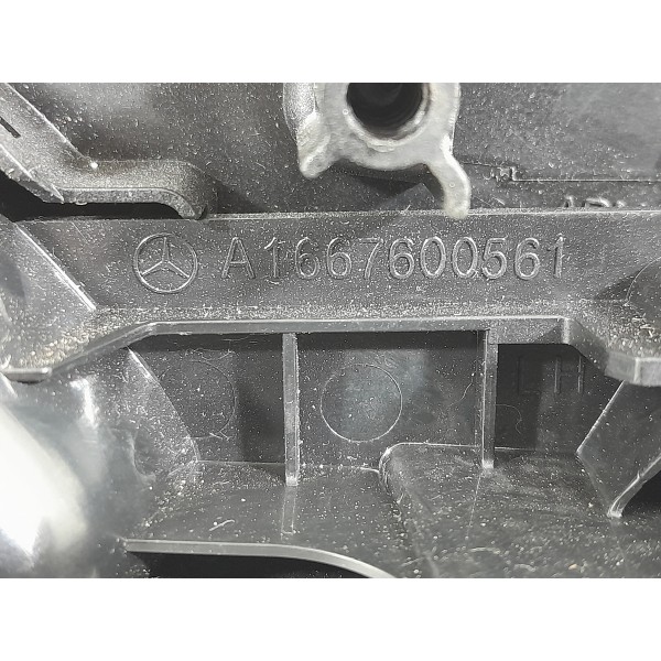 Macaneta Mercedes Ml350 Dianteira Esq 2012/2015 A1667600561 Cromado Dianteira