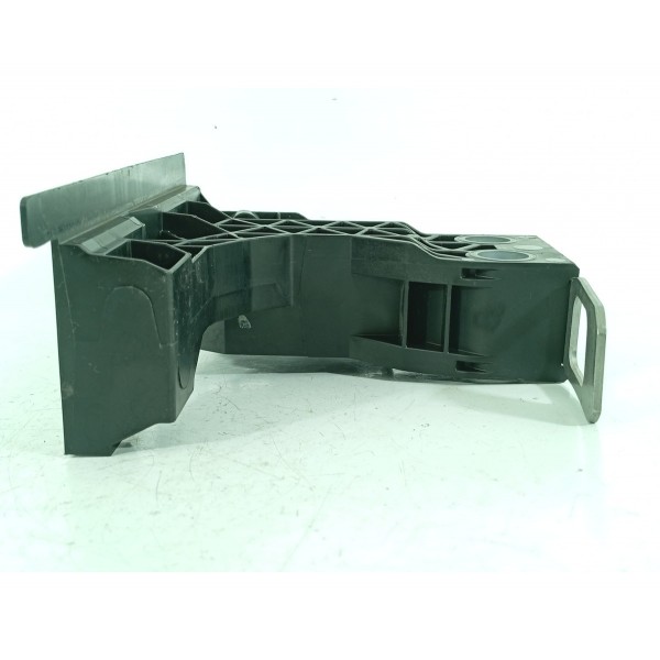 Suporte Radiador Mercedes C200 C300 Esq 2022/25 A2066201600