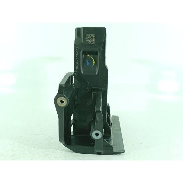 Suporte Radiador Mercedes C200 C300 Esq 2022/25 A2066201600