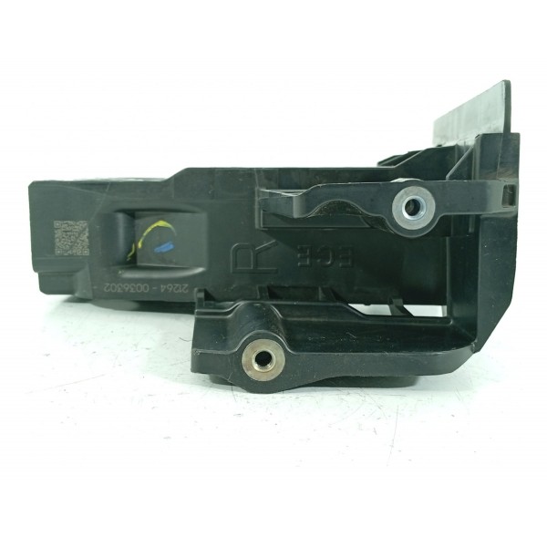 Suporte Radiador Mercedes C200 C300 Esq 2022/25 A2066201600