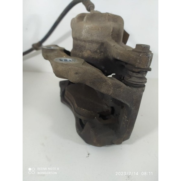 Pinça Peugeot 2008 208 Dianteira Esquerda 2017 2018 2024