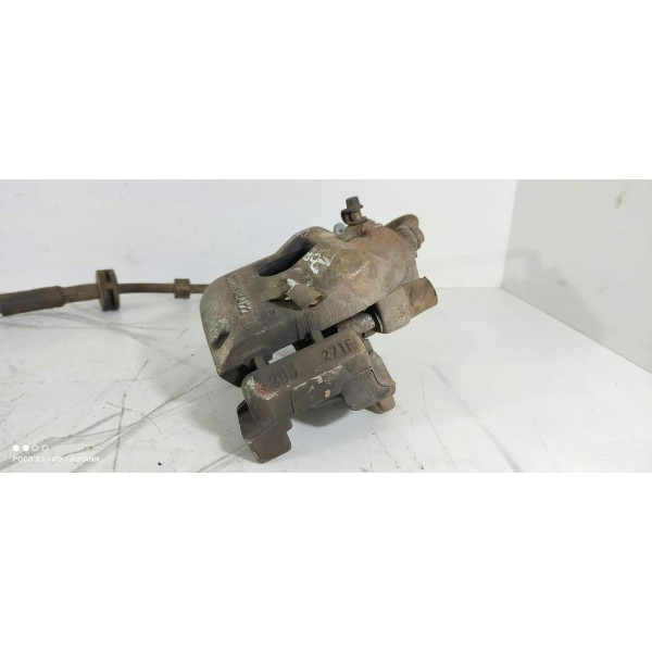 Pinça Peugeot 208 2008 Dianteira Direita 2020/2024