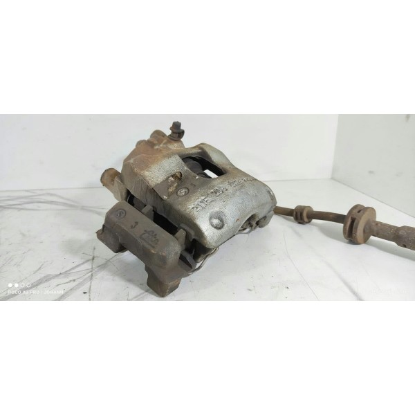 Pinça Peugeot 2008 208 Dianteira Esquerda 2020/2024