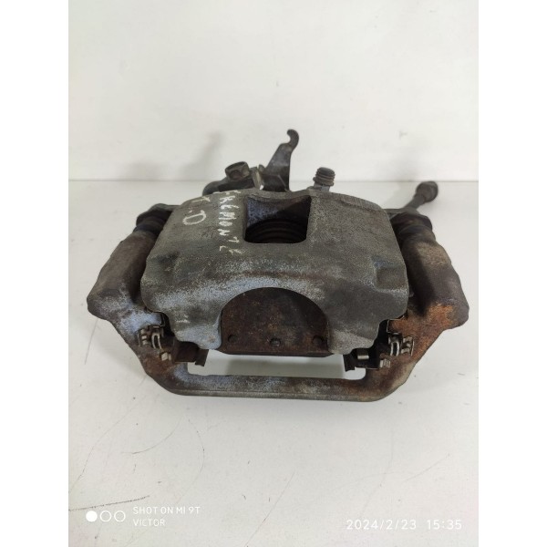 Pinca Freemont Traseira Direita 2011/2018