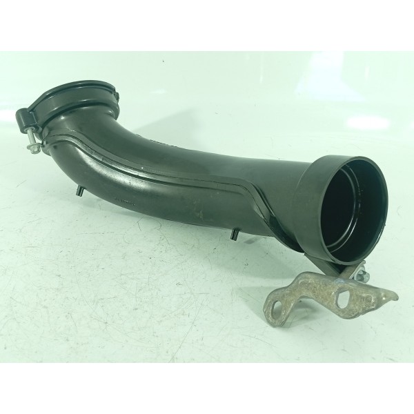 Cano Entrada Intercooler Mercedes C200 22/25 Det A2540980500 Preto