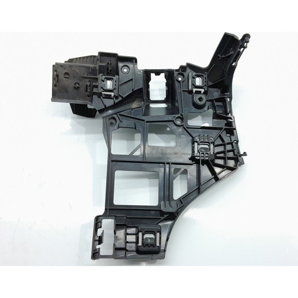 Guia Parachoque Mercedes C200 Traseiro Dir 22/25 A2068808201