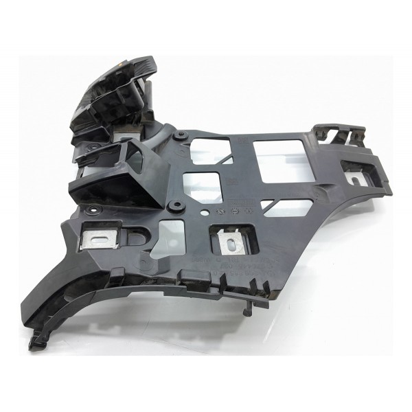 Guia Parachoque Mercedes C200 Traseiro Dir 22/25 A2068808201