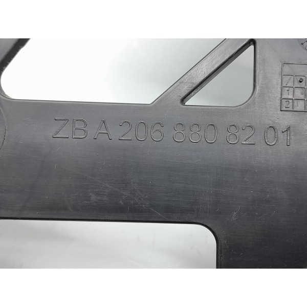 Guia Parachoque Mercedes C200 Traseiro Dir 22/25 A2068808201