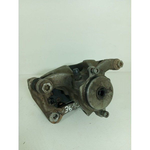 Pinca Compass Toro Renegade Traseira Esquerda 2018/2024