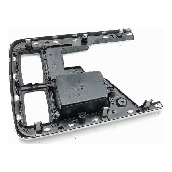 Moldura Console Central Mercedes Ml350 12/2015 A1666802817