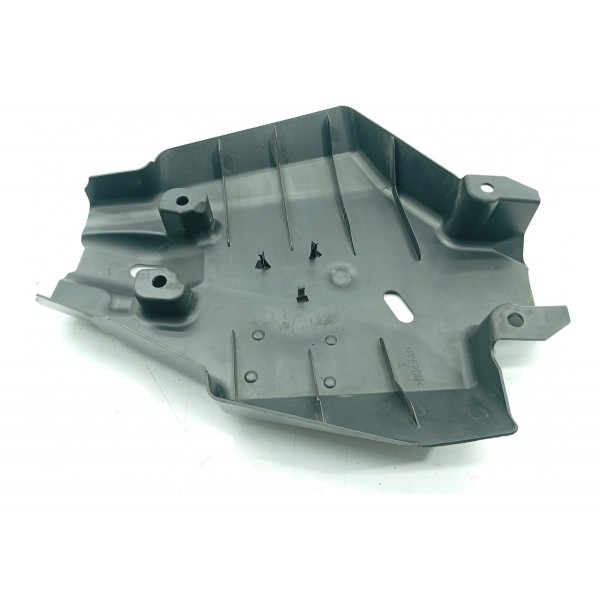 Protetor Bandeja Mercedes C200 Tras Esq 22/25 A2063528101