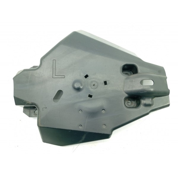 Protetor Bandeja Mercedes C3000 Tras Esq 22/25 A2063528101