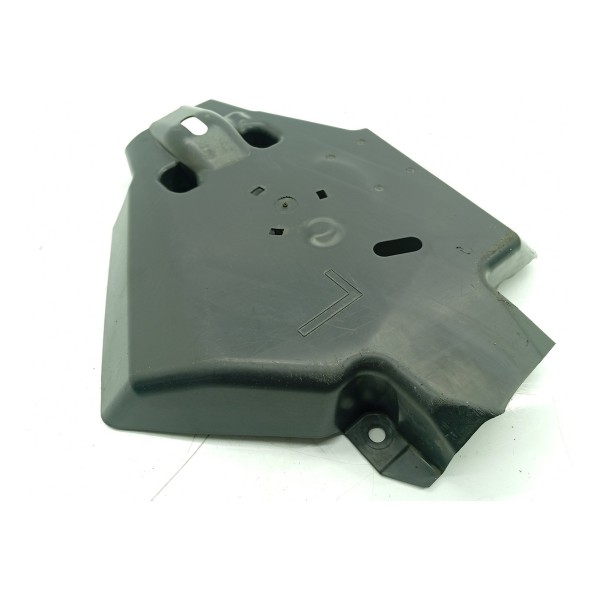 Protetor Bandeja Mercedes C3000 Tras Esq 22/25 A2063528101