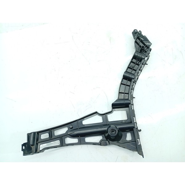 Suporte Guia Parachoque Mercedes C200 Traseiro Esq 2022/25