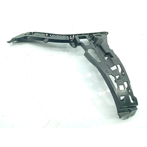 Suporte Guia Parachoque Mercedes C200 Tras Dir 2022/25