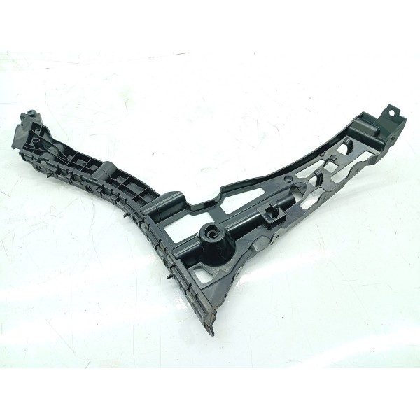 Suporte Guia Parachoque Mercedes C200 Tras Dir 2022/25