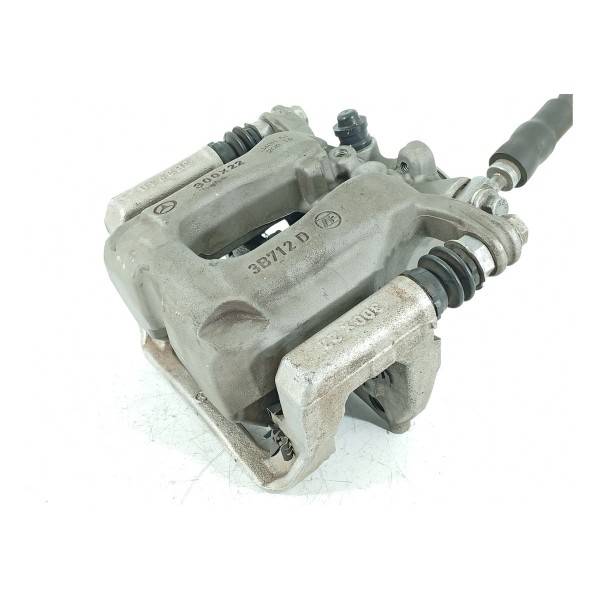 Pinca Freio Mercedes C200 C300 Traseiro Direita 2022/2025