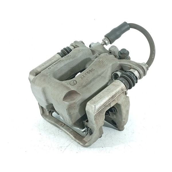Pinca Freio Mercedes C200 C300 Traseira Esq 2022/2025