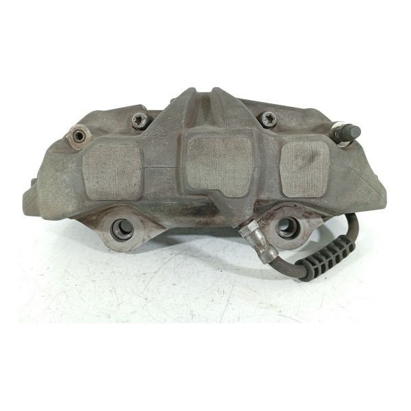 Pinca Freio Mercedes C200 C300 Dianteira Esquerda 2022/2025