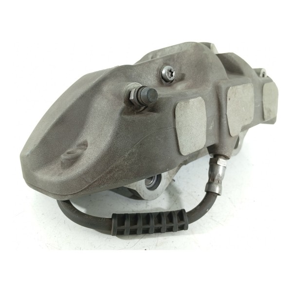 Pinca Freio Mercedes C200 C300 Dianteira Direita 2022/2025