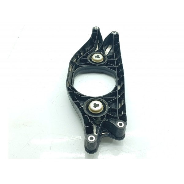 Suporte Eixo Cardan Mercedes C200 2022/2025 A2063520000