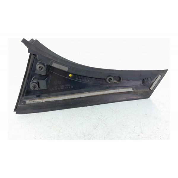Moldura Tampa Traseira Mercedes Gla200 Dir 14/19 A1567900488