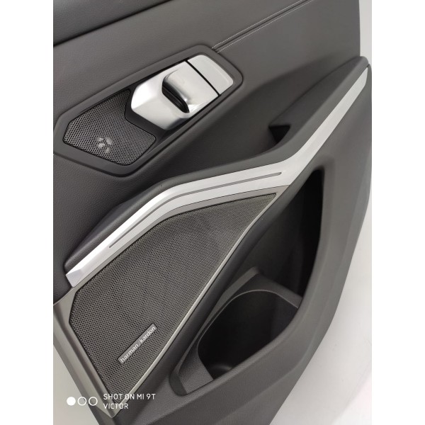 Forro Porta Bmw 320 330 Traseiro Direito 2019/2024 3390773 Preto