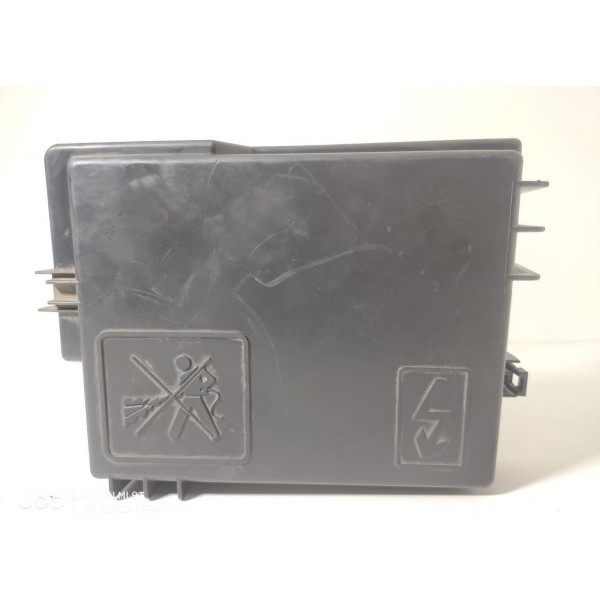 Tampa Caixa Fusiveis Renault Kwid 1.0 2020 Detalhe