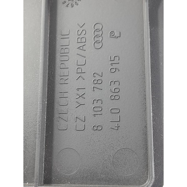 Guarnição Inferior Console Tras Audi Q7 2010/2015 4l0863915