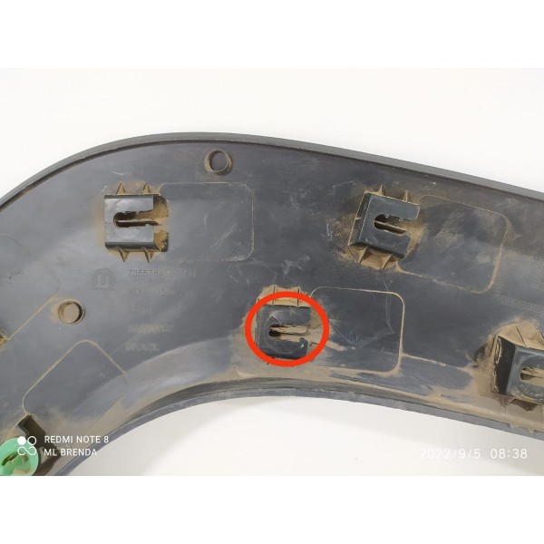 Moldura Jeep Renegade Traseira Esquerda 2015/2021 Detalhe