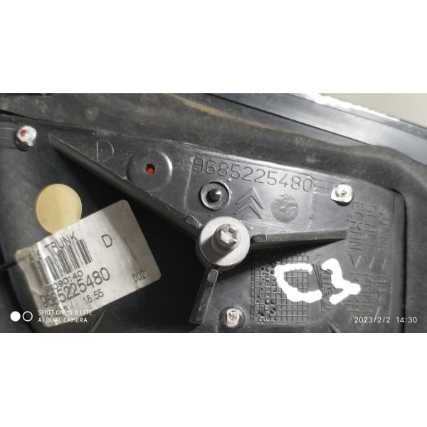 Lanterna Tampa Citroen C3 Direita 2013 2015 Orig Direito/passageiro Vermelho